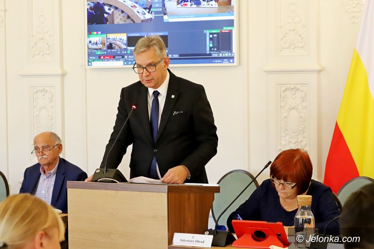 Jelenia Góra: Radni w końcu stacjonarnie!