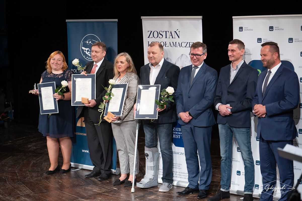 Jelenia Góra: Lodołamacz dla Simetu