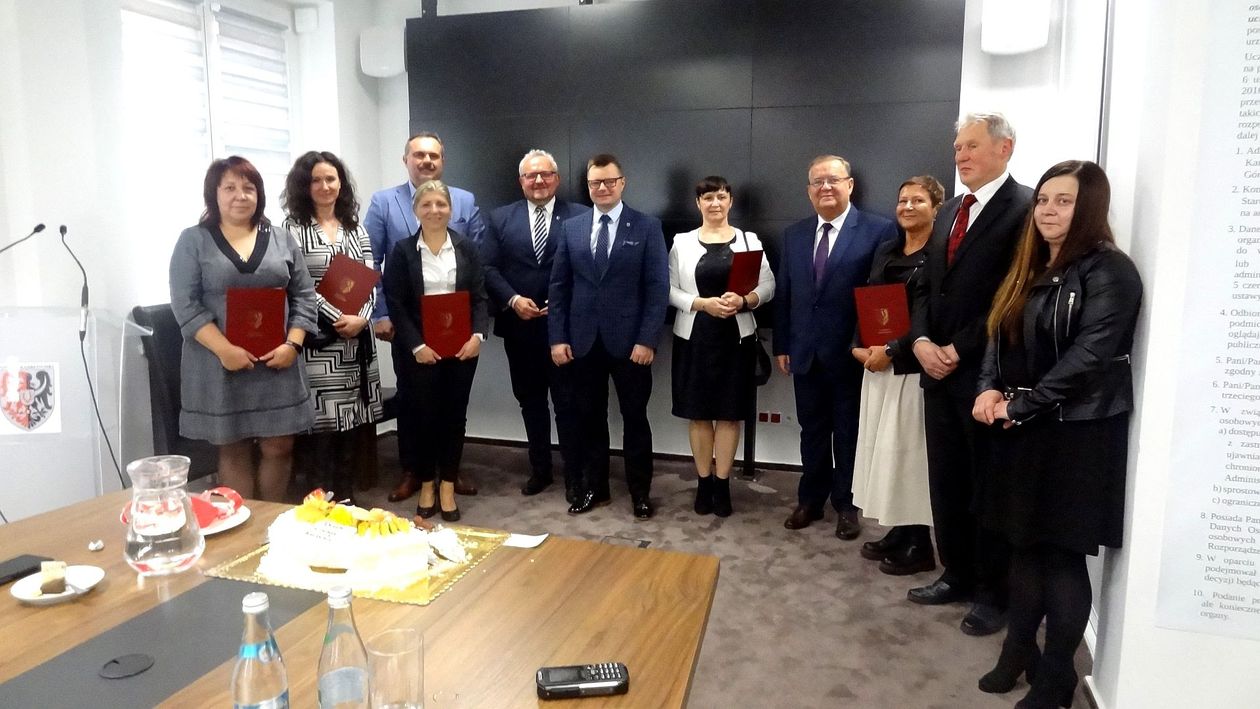 Powiat: Powiat nagrodził nauczycieli swoich szkół
