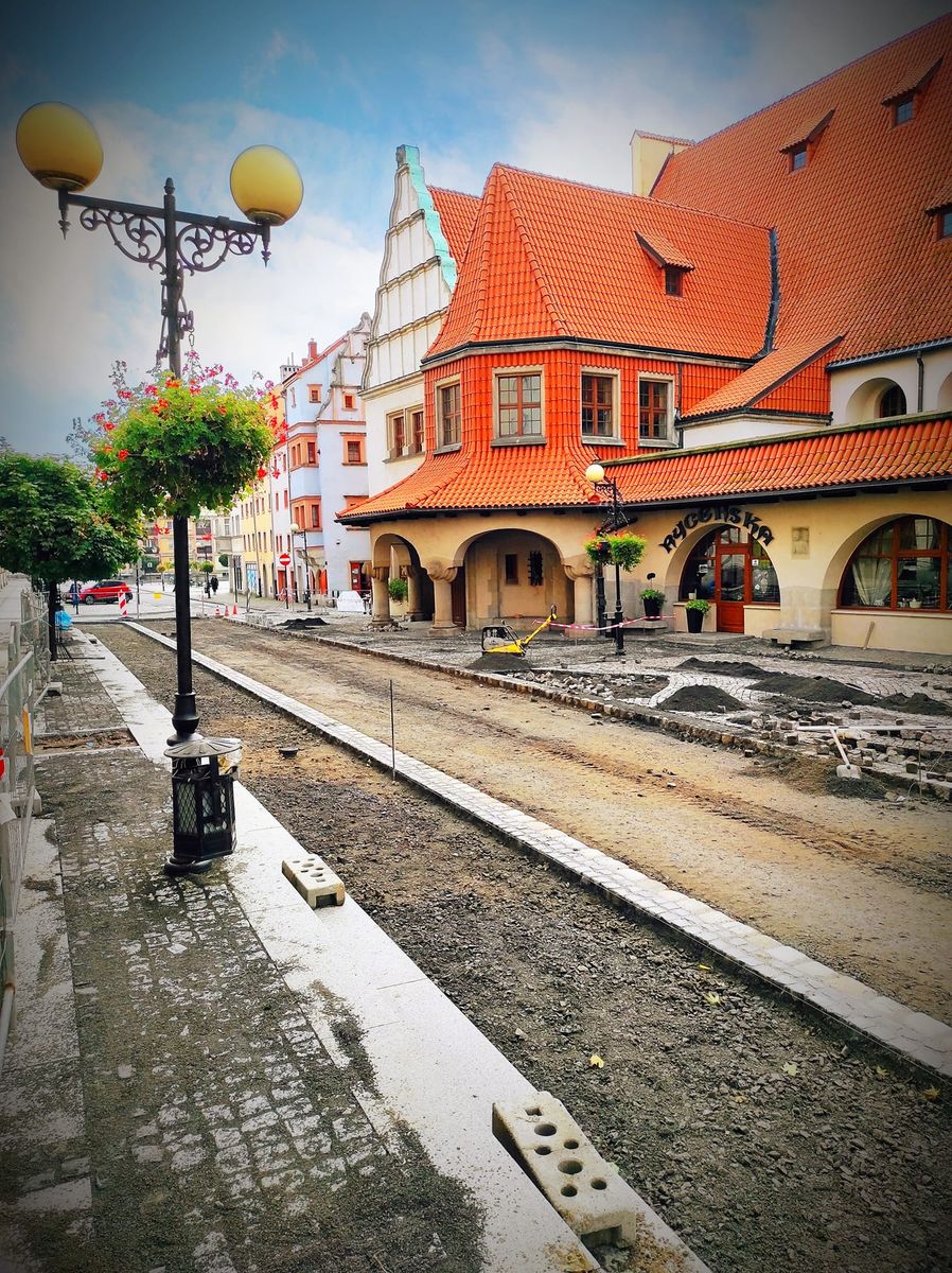 Lwówek Śląski: Rynek pięknieje