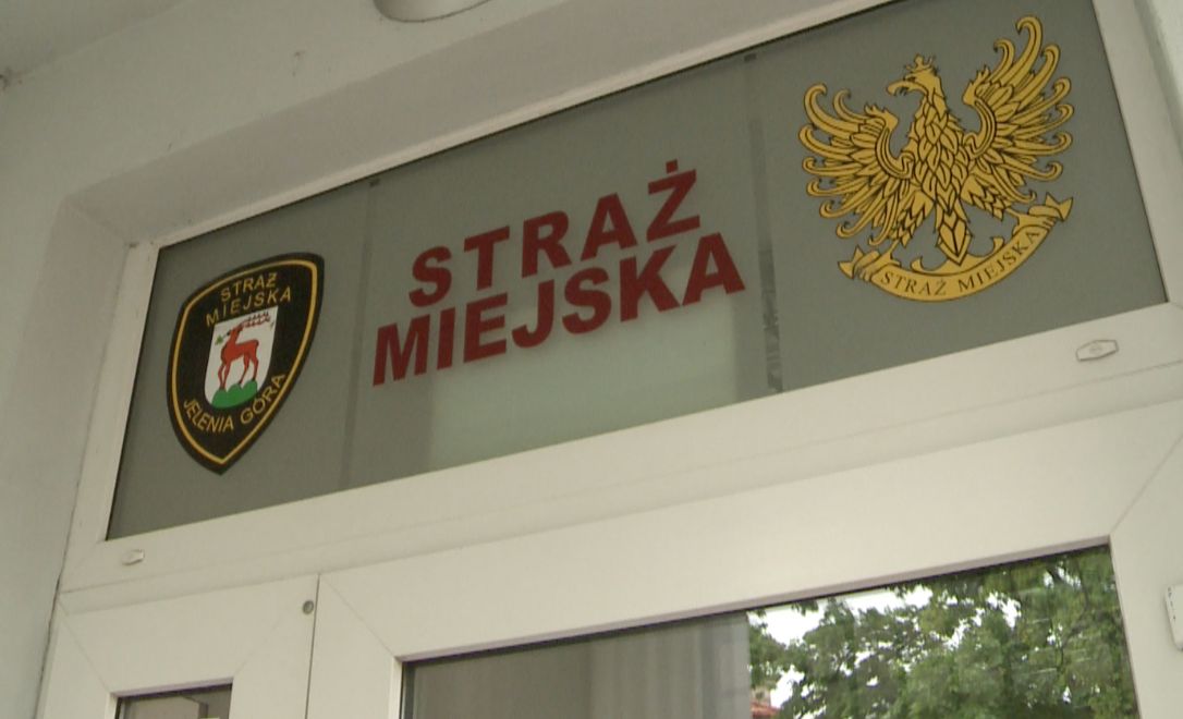 Jelenia Góra: Straż Miejska sprawdzi czym palimy w piecach