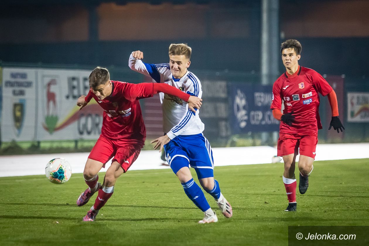 Jelenia Góra: III liga ucieka....