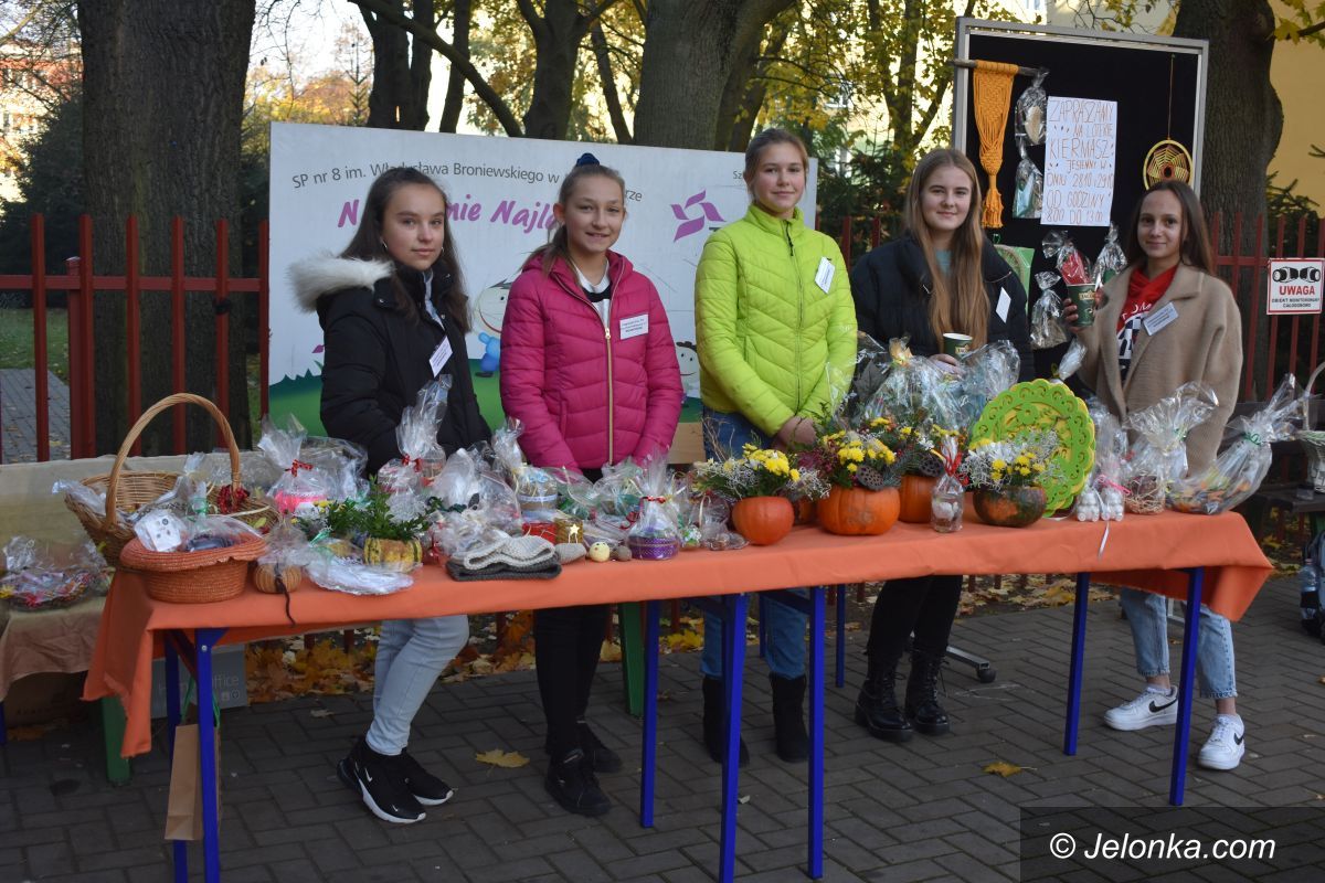 Jelenia Góra: Kiermasz w SP nr 8