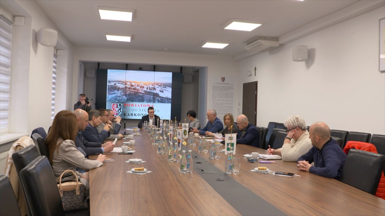 Jelenia Góra: Ciąg dalszy Powiatowej Komunikacji Karkonoskiej?