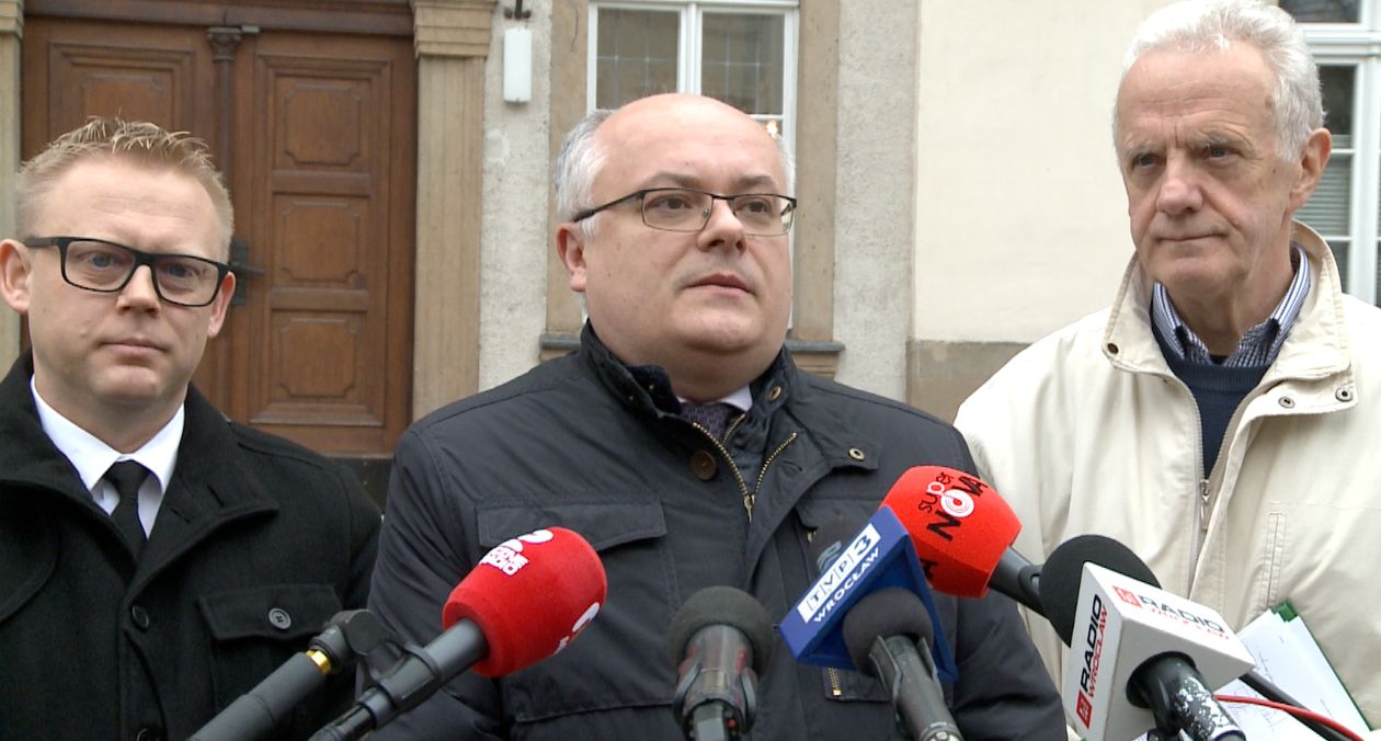 Jelenia Góra: Senator Krzysztof Mróz odpowiada Prezydentowi Jerzemu Łużniakowi