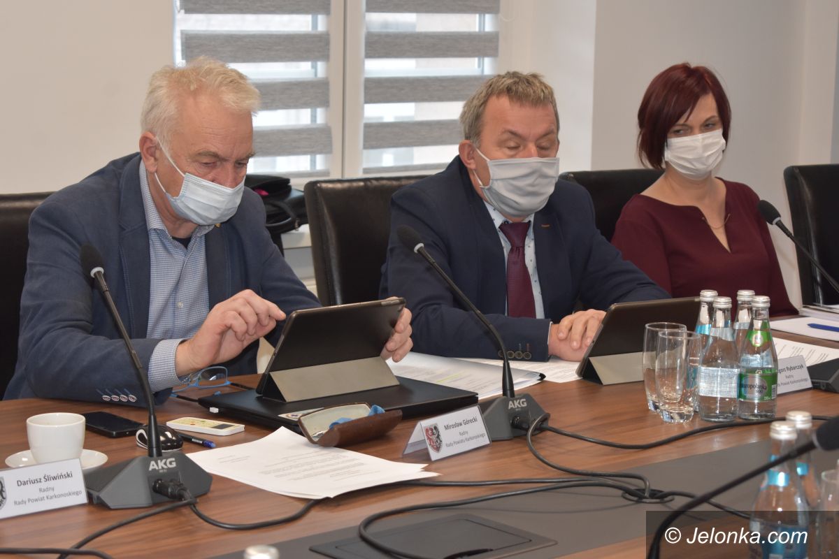 Powiat: Burza wokół uchwały o sytuacji na granicy