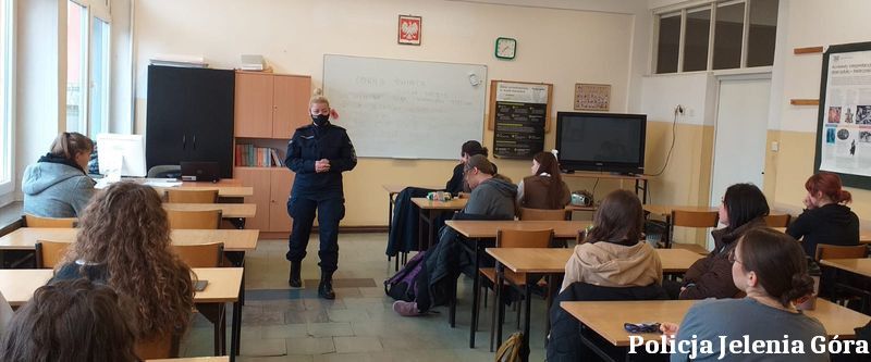 Jelenia Góra: Drugstop w szkole