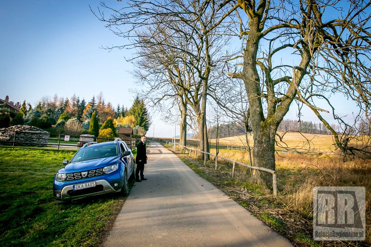 Marciszów: Przysiółek oświetlony