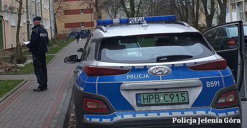 Jelenia Góra: Policja zachęca do bezpłatnej aplikacji KWARANTANNA DOMOWA