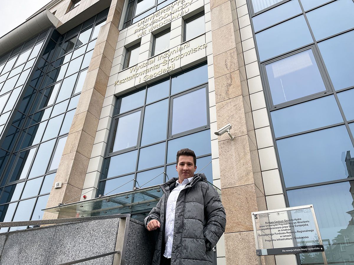 Wrocław: Student UPWr buduje laskę dla osób niewidomych