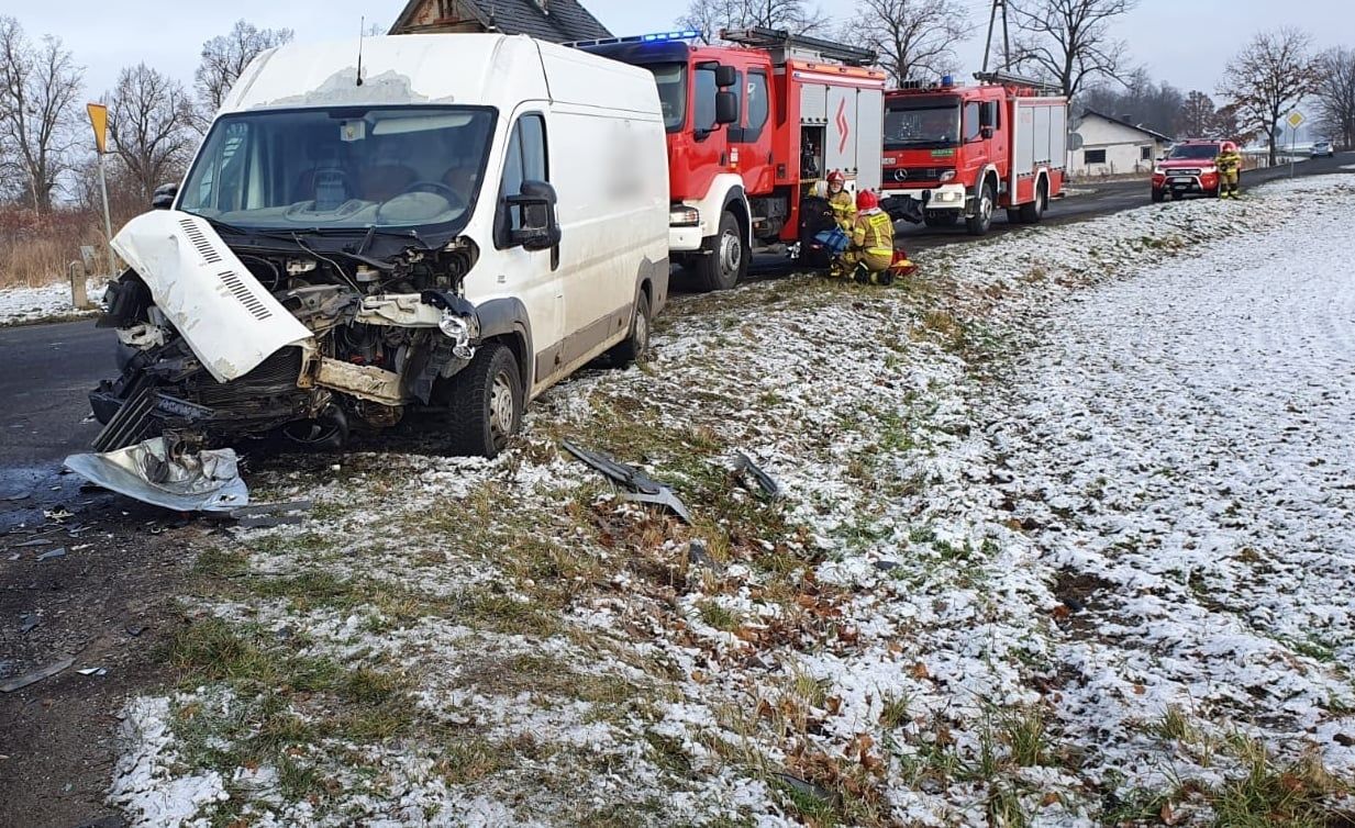 Powiat złotoryjski: Kolizja z udziałem busa