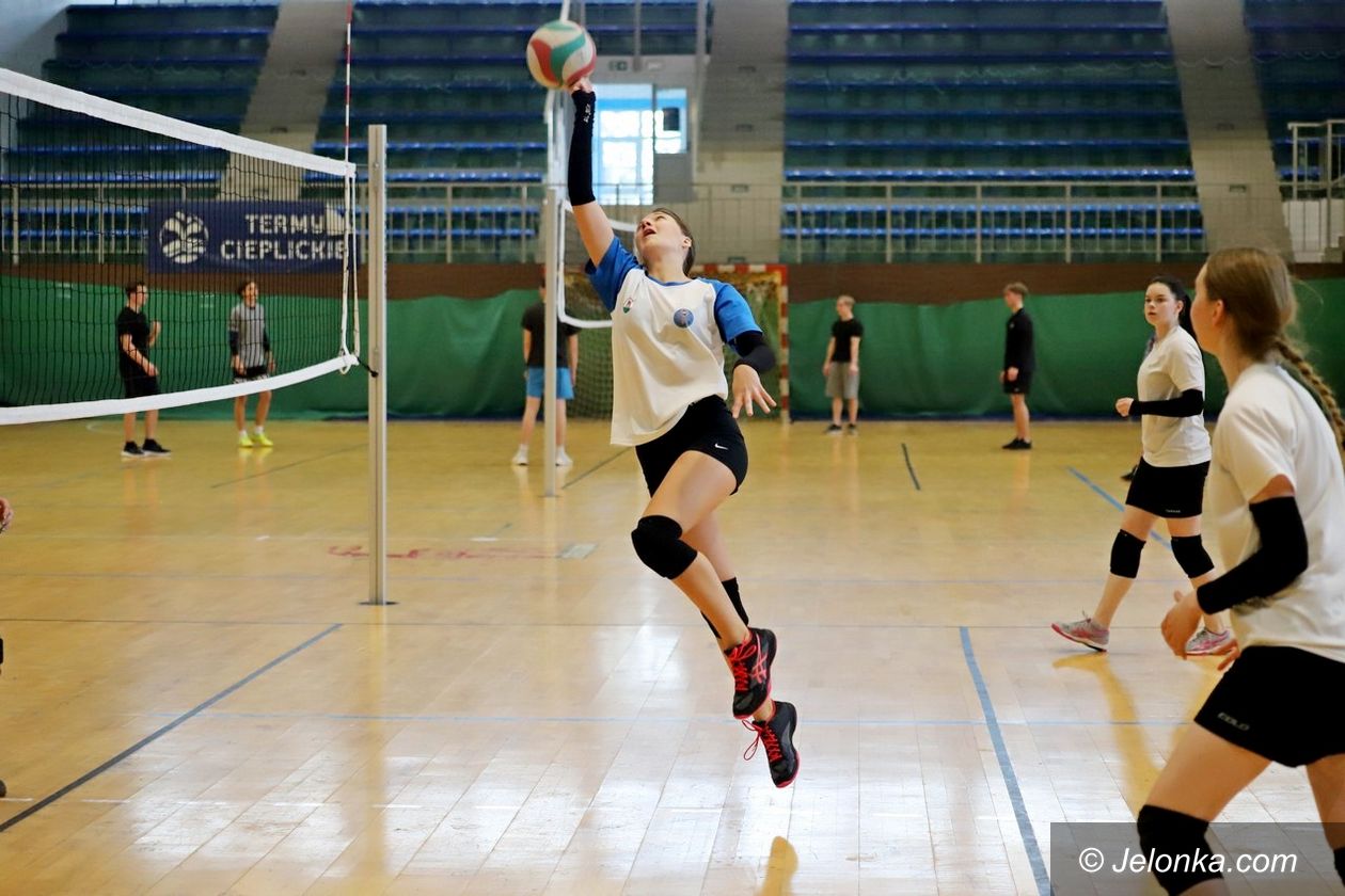Jelenia Góra: Siatkarskie mikołajki