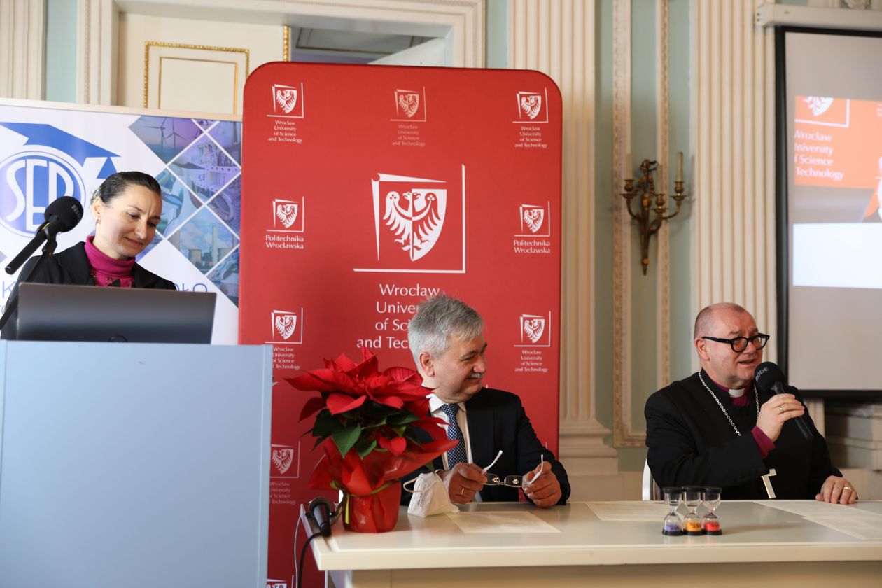 Jelenia Góra: Debata o energetyce i elektromobilności