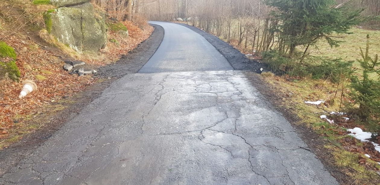 Podgórzyn: Remont drogi do Doliny Czerwienia w Podgórzynie