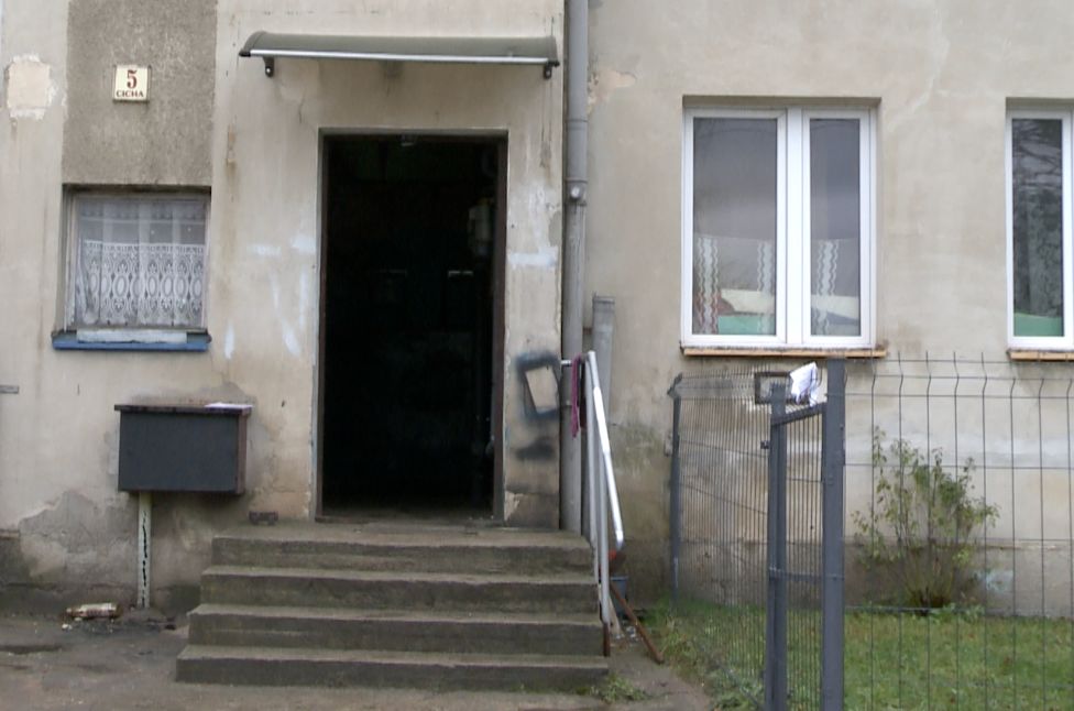 Jelenia Góra: Bezsilna mieszkanka poprosiła nas o pomoc