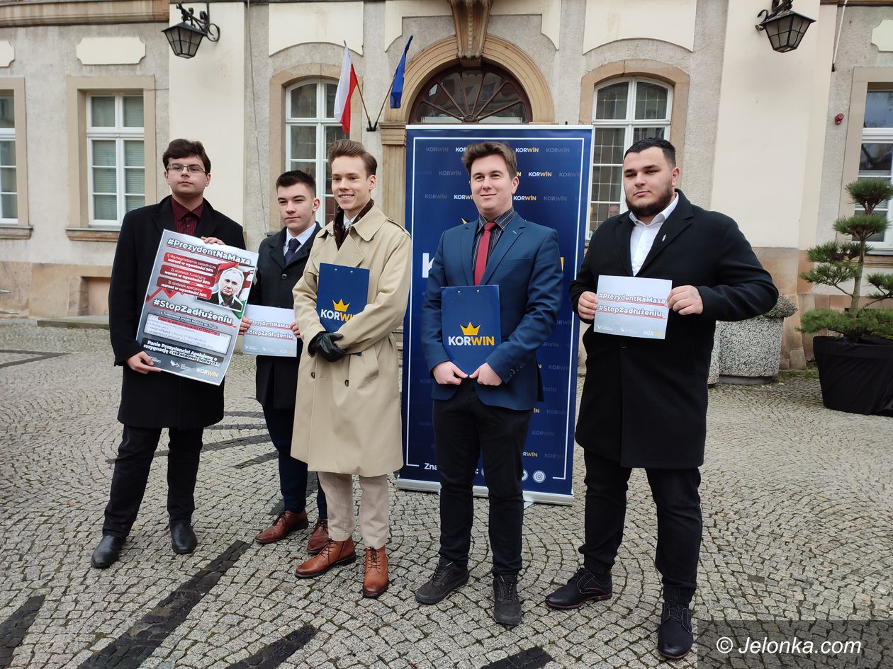 Jelenia Góra: Młodzieżówka o podwyżce dla prezydenta
