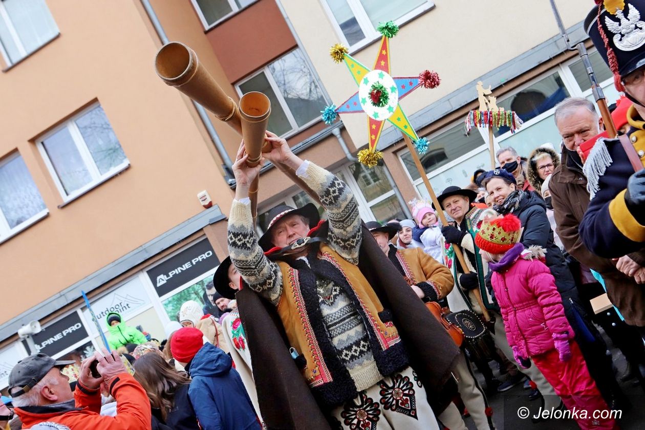 Jelenia Góra: Orszak przeszedł ulicami Jeleniej Góry