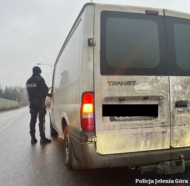 Powiat: Trzeźwy poranek na jeleniogórskich drogach