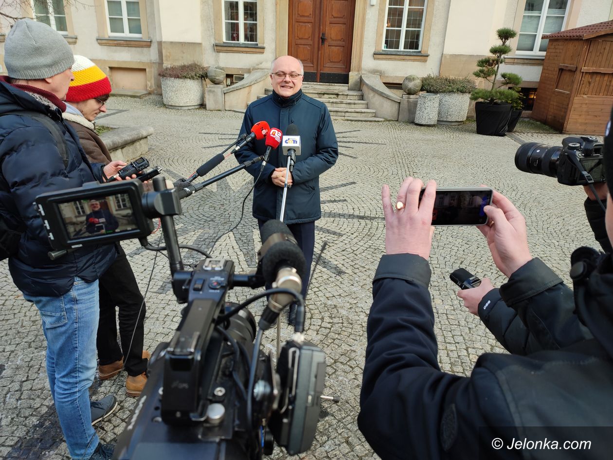 Jelenia Góra: Senator o działaniach osłonowych rządu