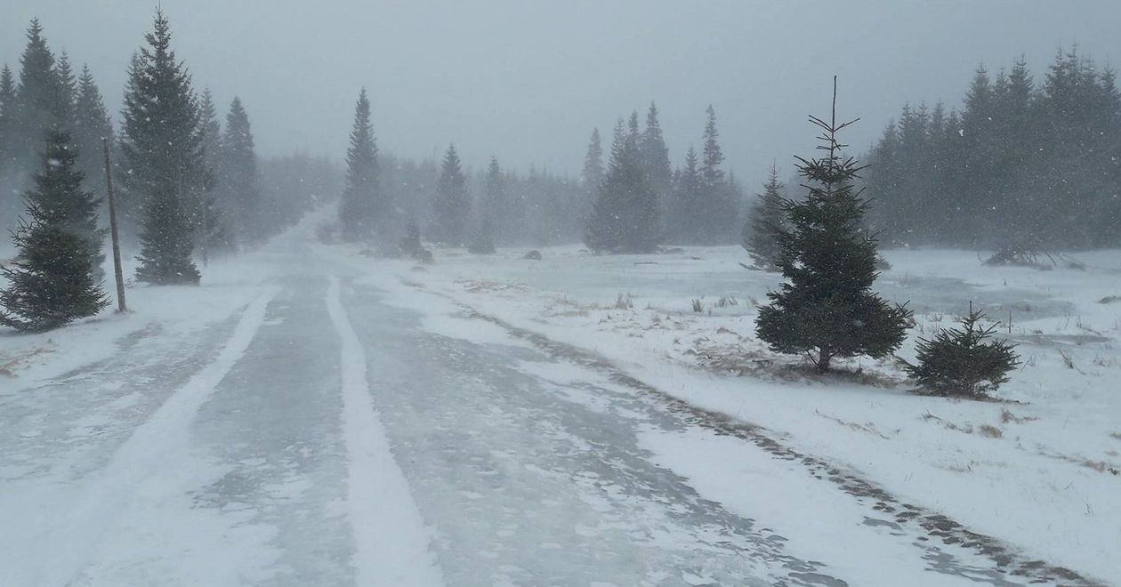 Karkonosze: Silnie powieje w górach