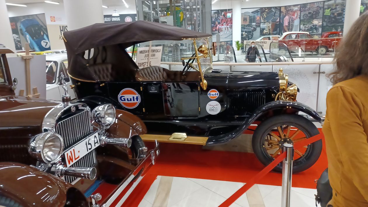 Jelenia Góra: 100 lat motoryzacji w Galerii „Nowy Rynek”