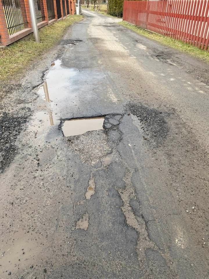 Łomnica: Dziury na Karkonoskiej