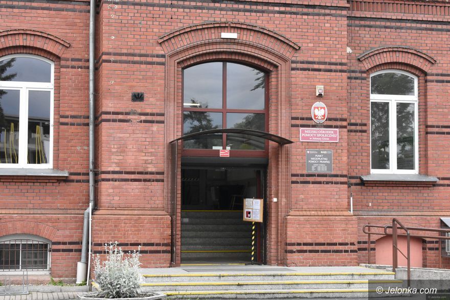 Jelenia Góra: Czytelnik: MOPS  nie pomógł