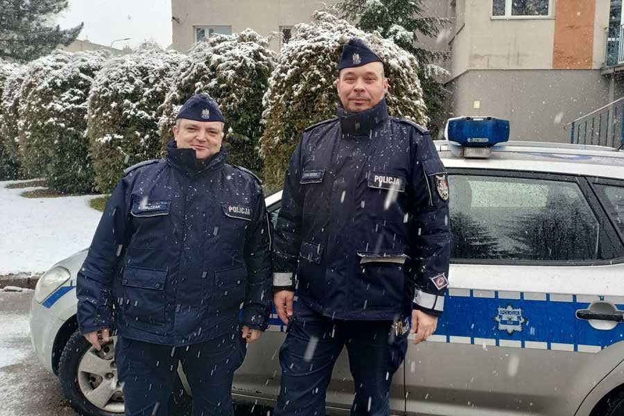 Kamienna Góra: Policjanci pomogli choremu