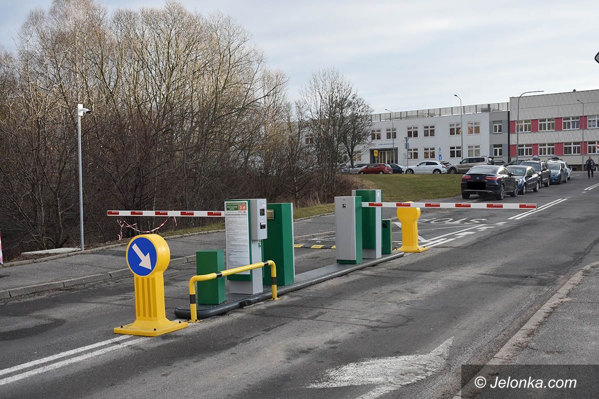 Jelenia Góra: Wróci ulga parkingowa przy jeleniogórskim szpitalu?