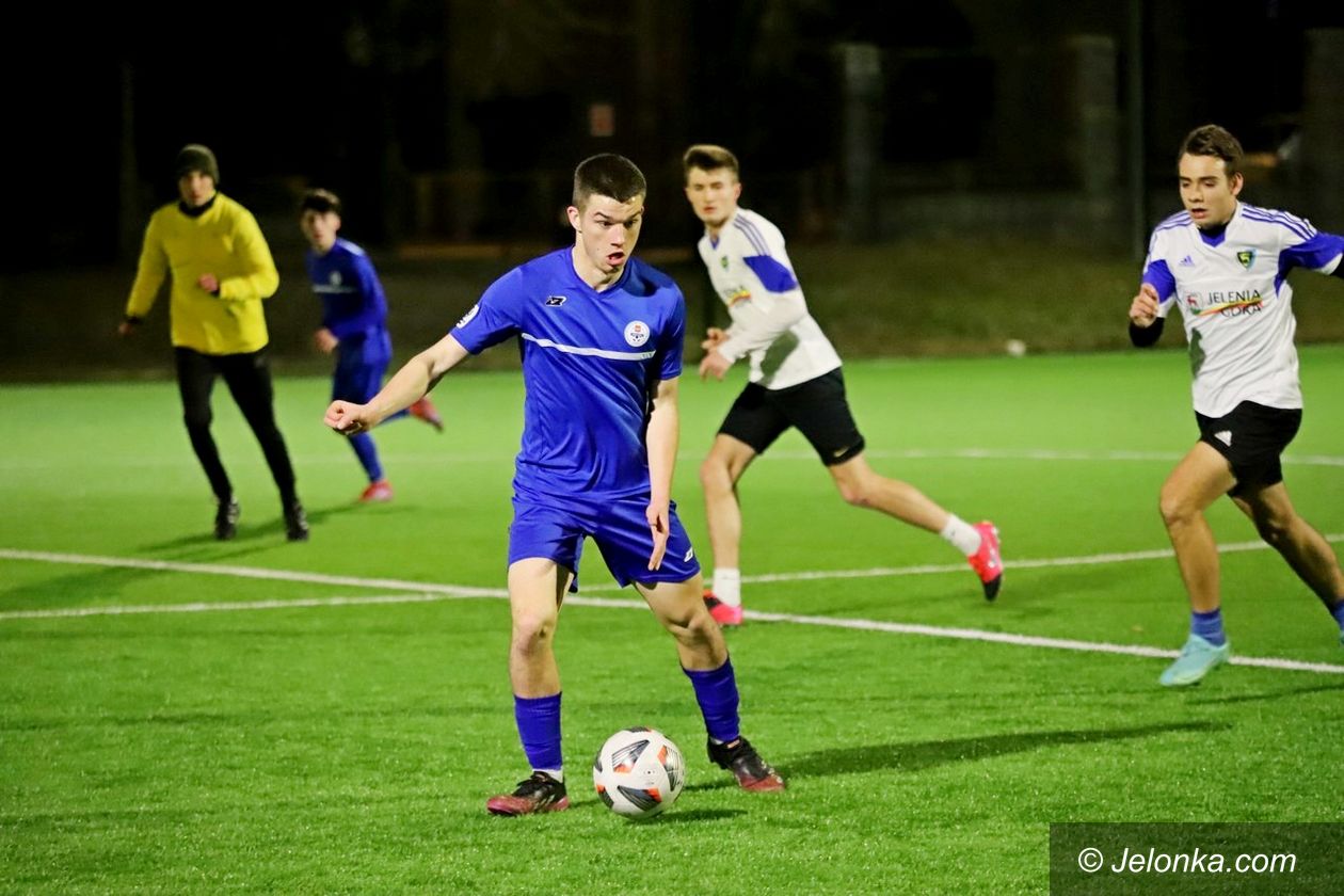 Jelenia Góra: Udany występ juniorów w starciu z SMS Łódź