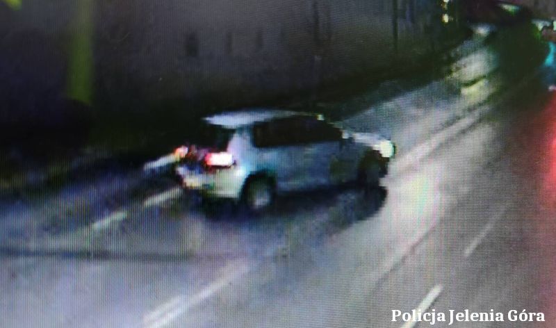 Jelenia Góra: Potrącił pieszą i uciekł