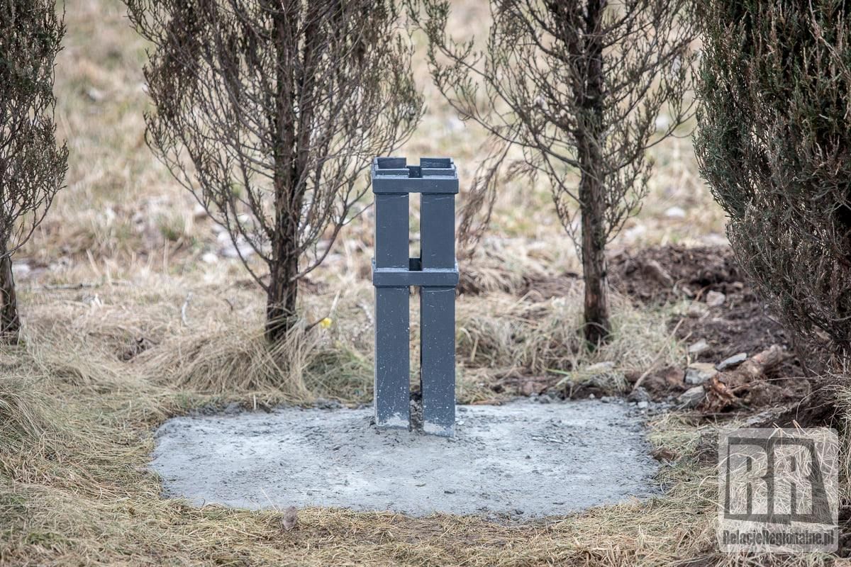 Czadrów: Krzyż z nową podstawą