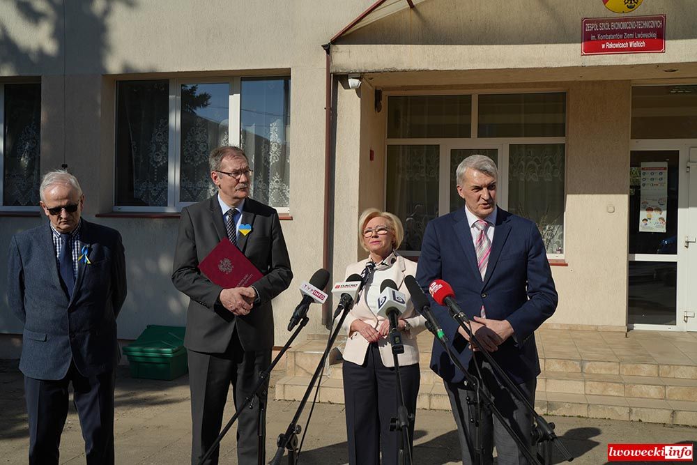 Rakowice Wielkie: Wizyta pani minister