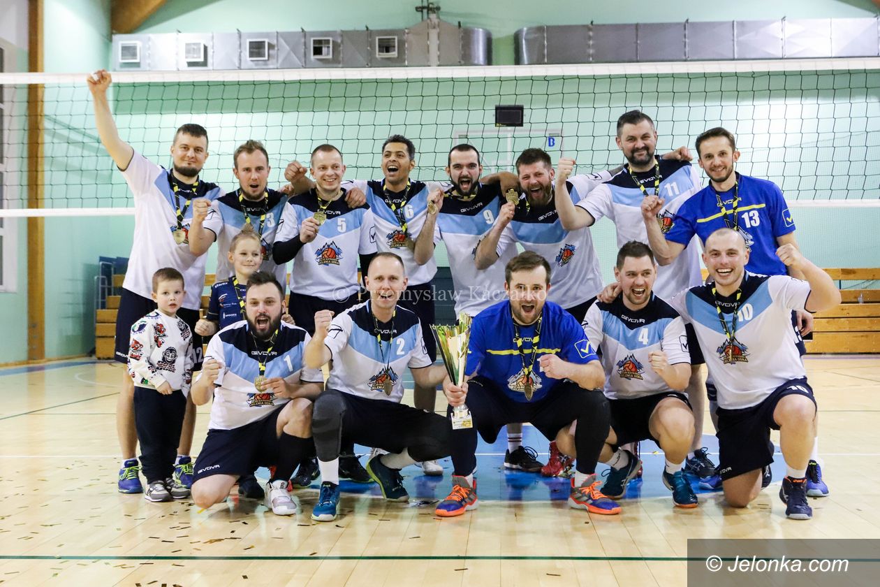 Jelenia Góra: Mistrzowie siatkarskiej IV ligi!