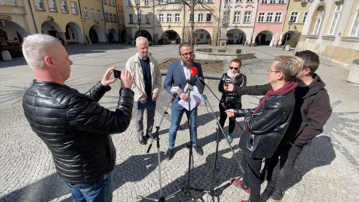 Jelenia Góra: Radni opozycyjni o wynikach kontroli w jeleniogórskim urzędzie