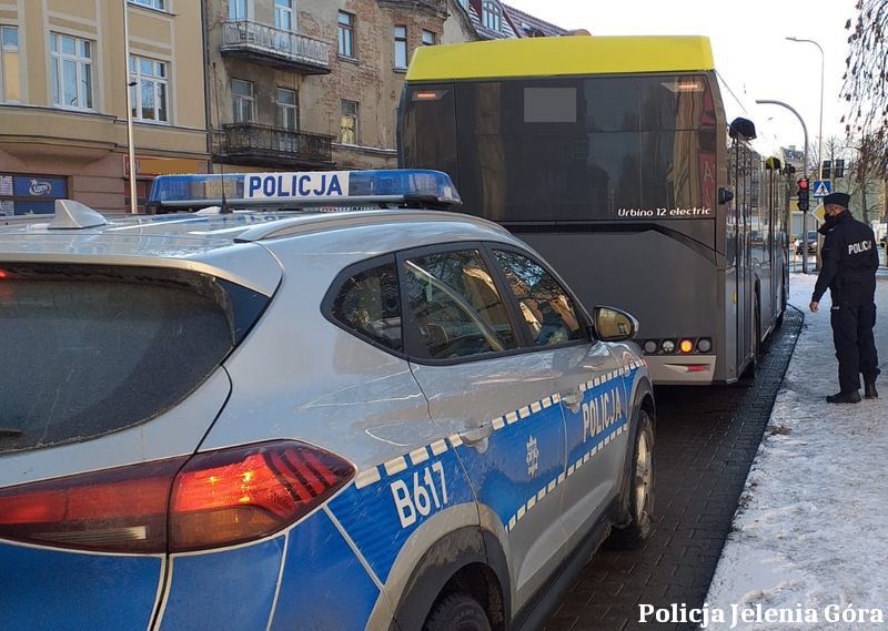 Jelenia Góra: Narkotyki ukryte w pudełkach na buty