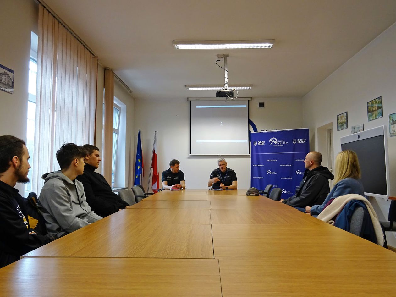 Jelenia Góra: Lekcja w areszcie