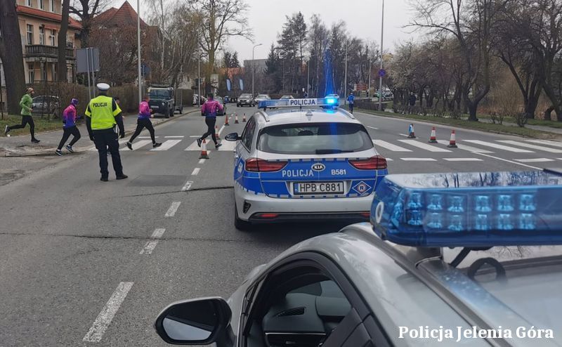 Powiat: Policja: pracowity weekend na drogach regionu