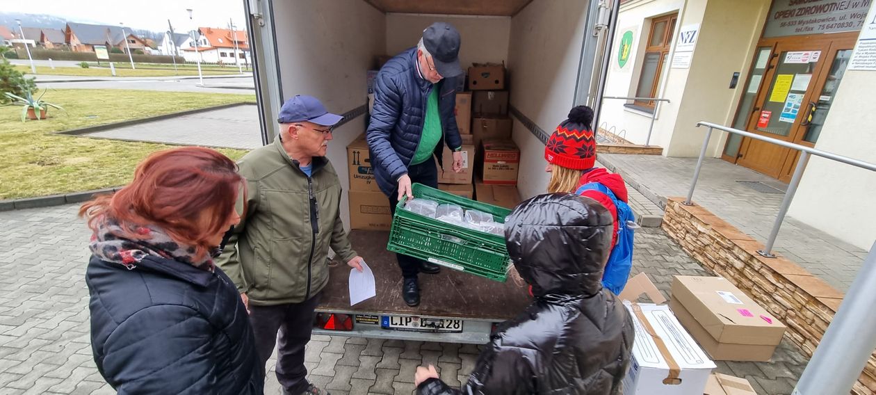 Mysłakowice: Bus darów od partnerów