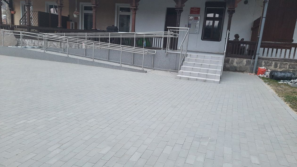 Kowary: Jest plac z parkingiem