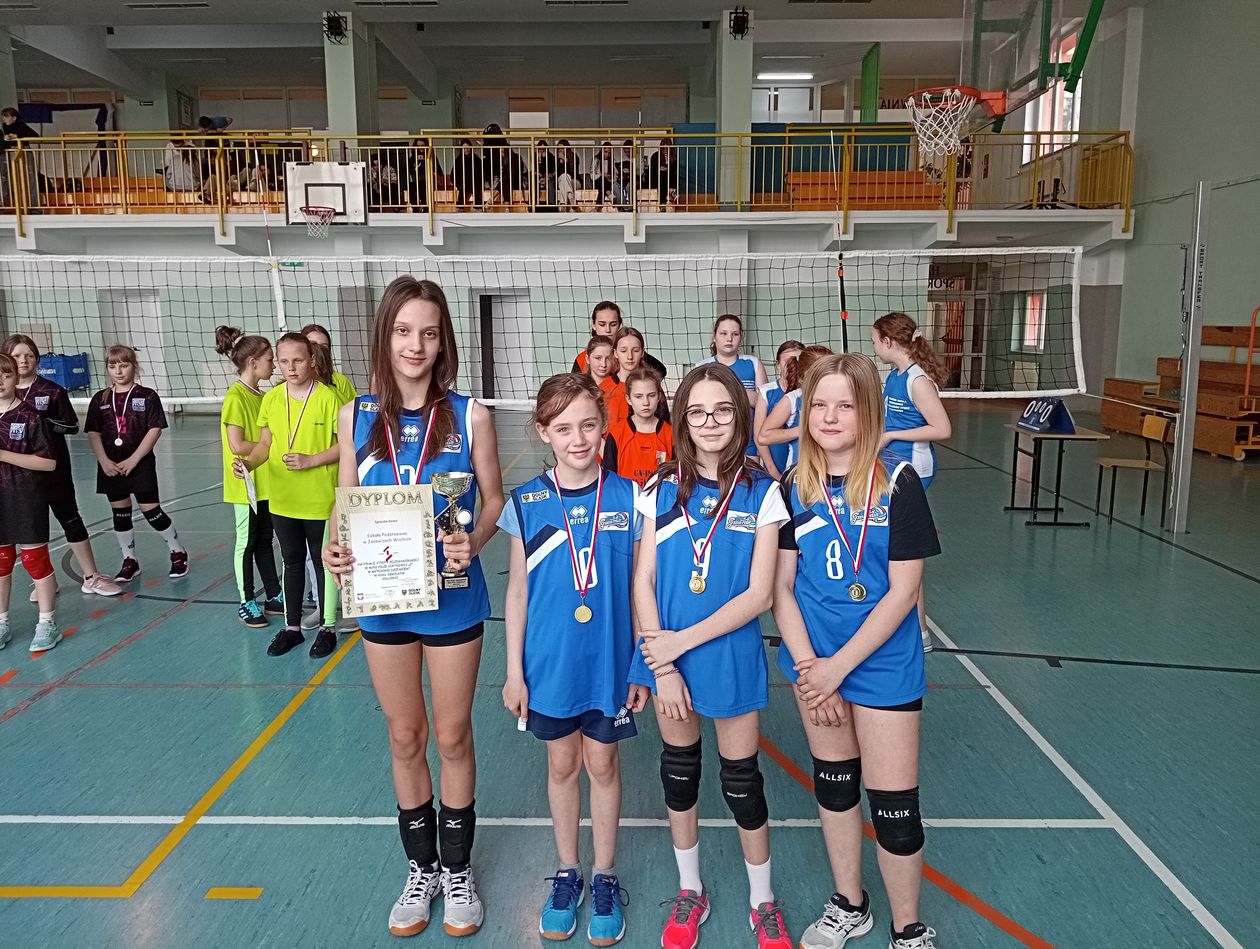 Kamienna Góra: Janowiczanki złotymi medalistkami