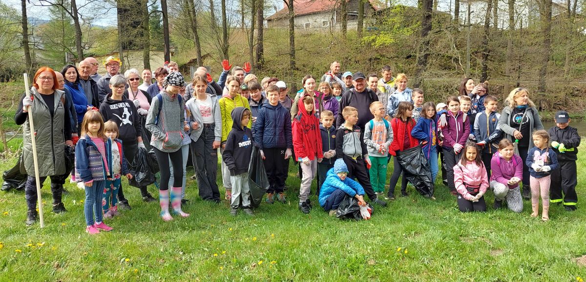 Janowice Wielkie: Sprzątnie brzegów Bobru