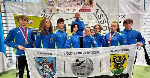 Jawor, Złotoryja: Powrót z medalami