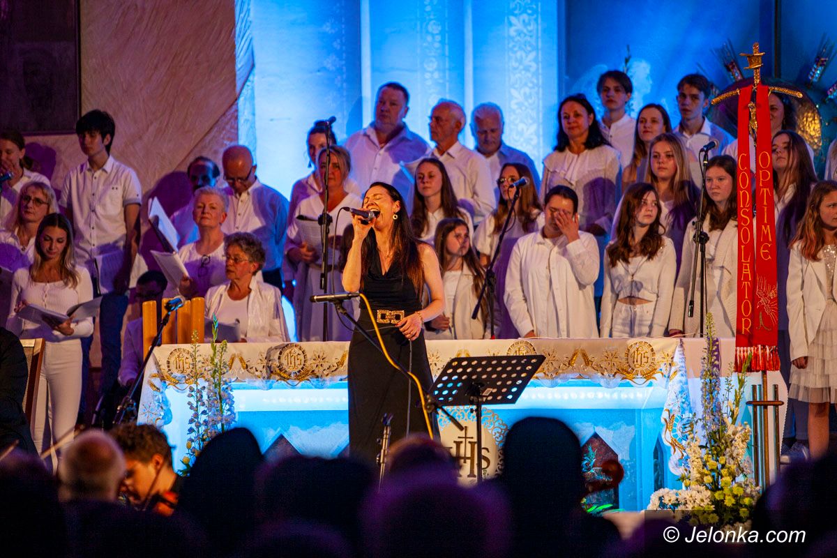 Jelenia Góra: Na 10–lecie Katolika