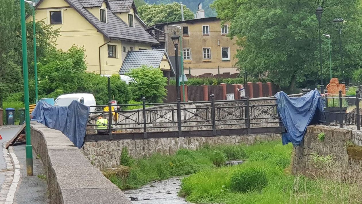 Kowary: Odnawianie mostków