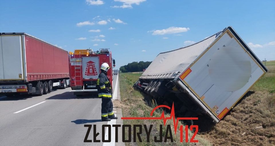 Złotoryja: Tir wjechał do rowu