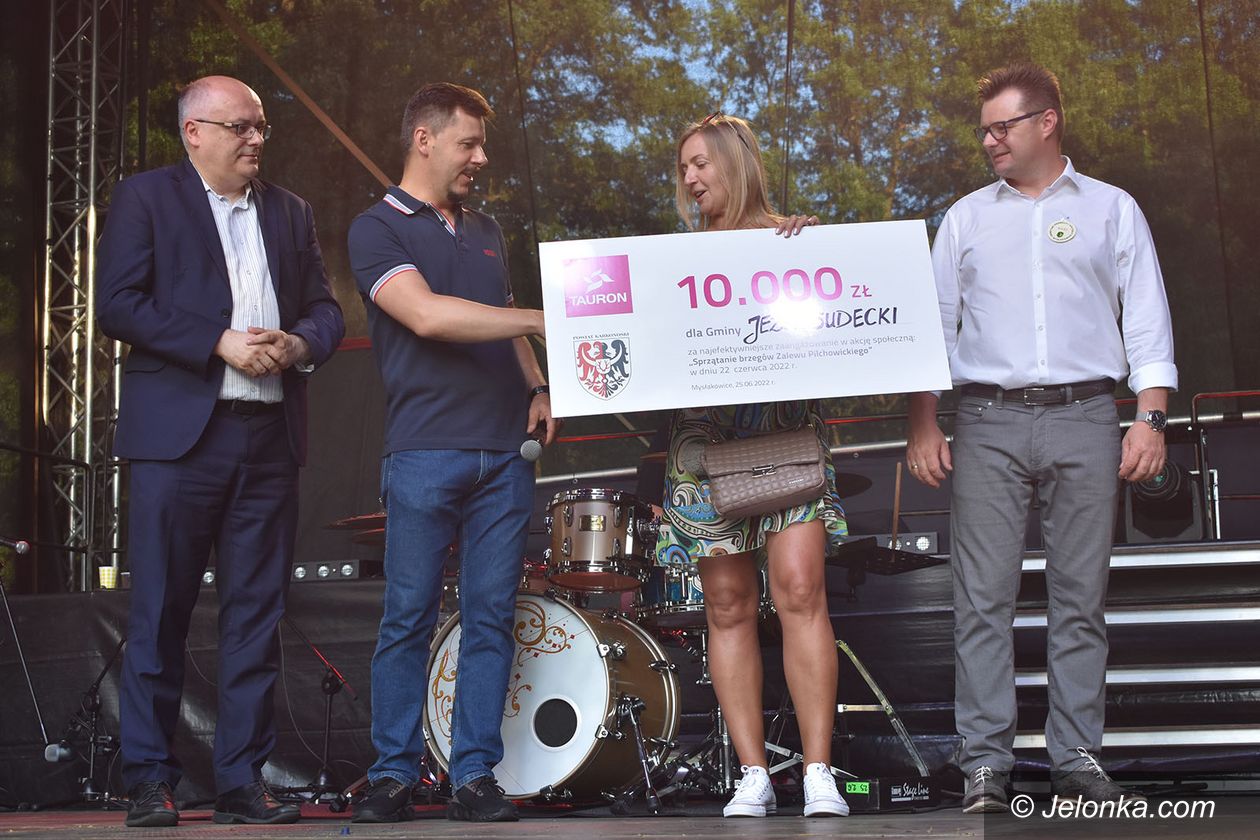 Jeżów Sudecki: Jeżów na czele