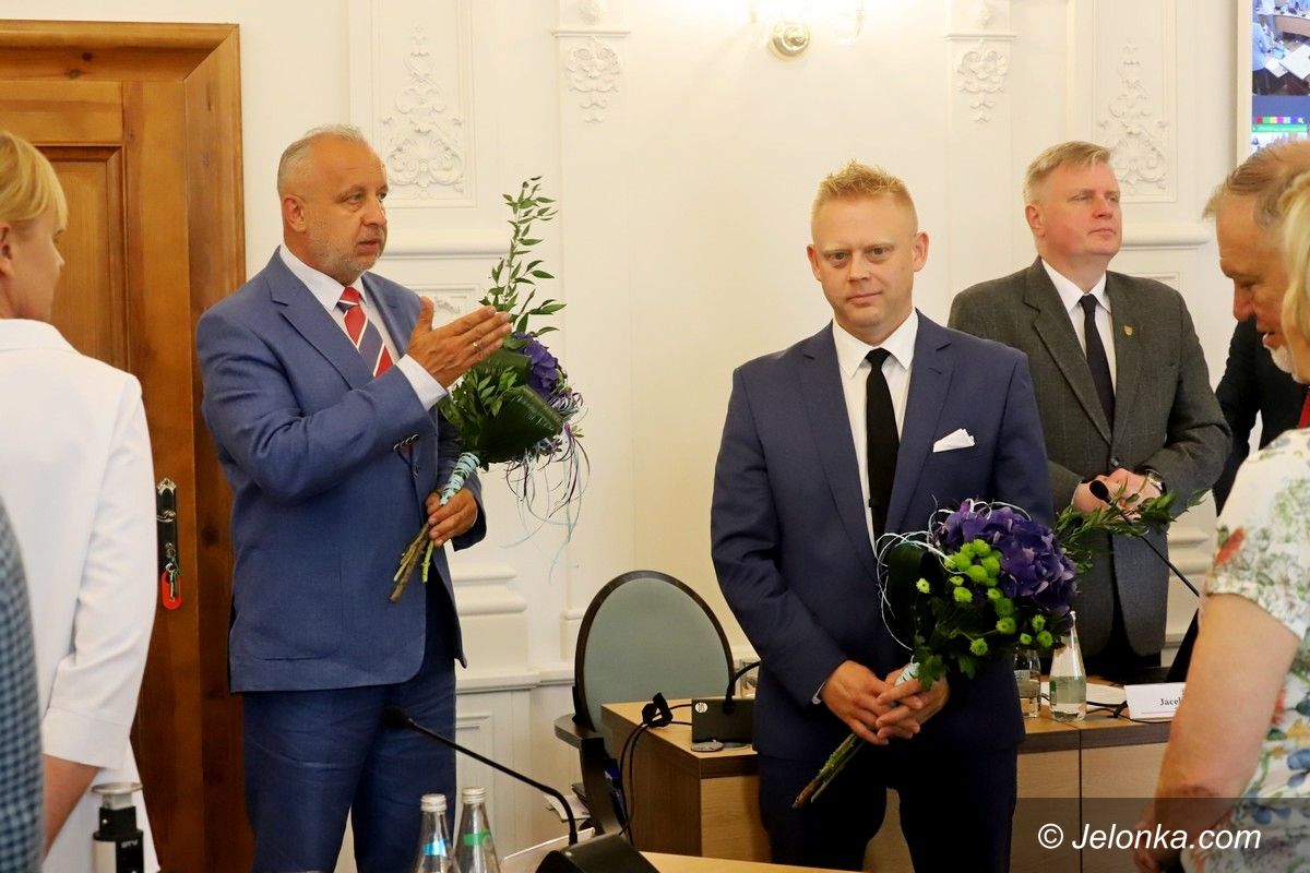 Jelenia Góra: Sesja Rady Miejskiej z imieninami