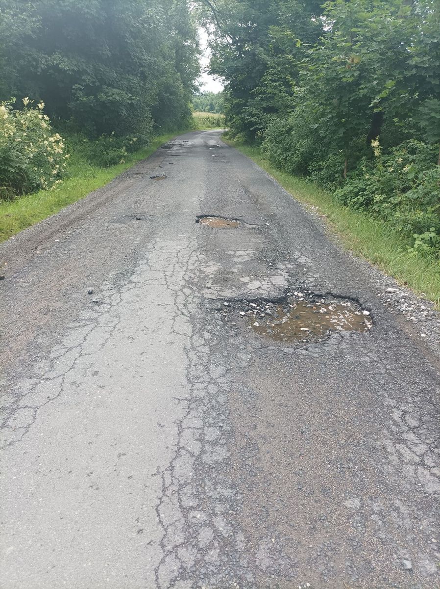 Komarno: Kiedy znikną dziury?
