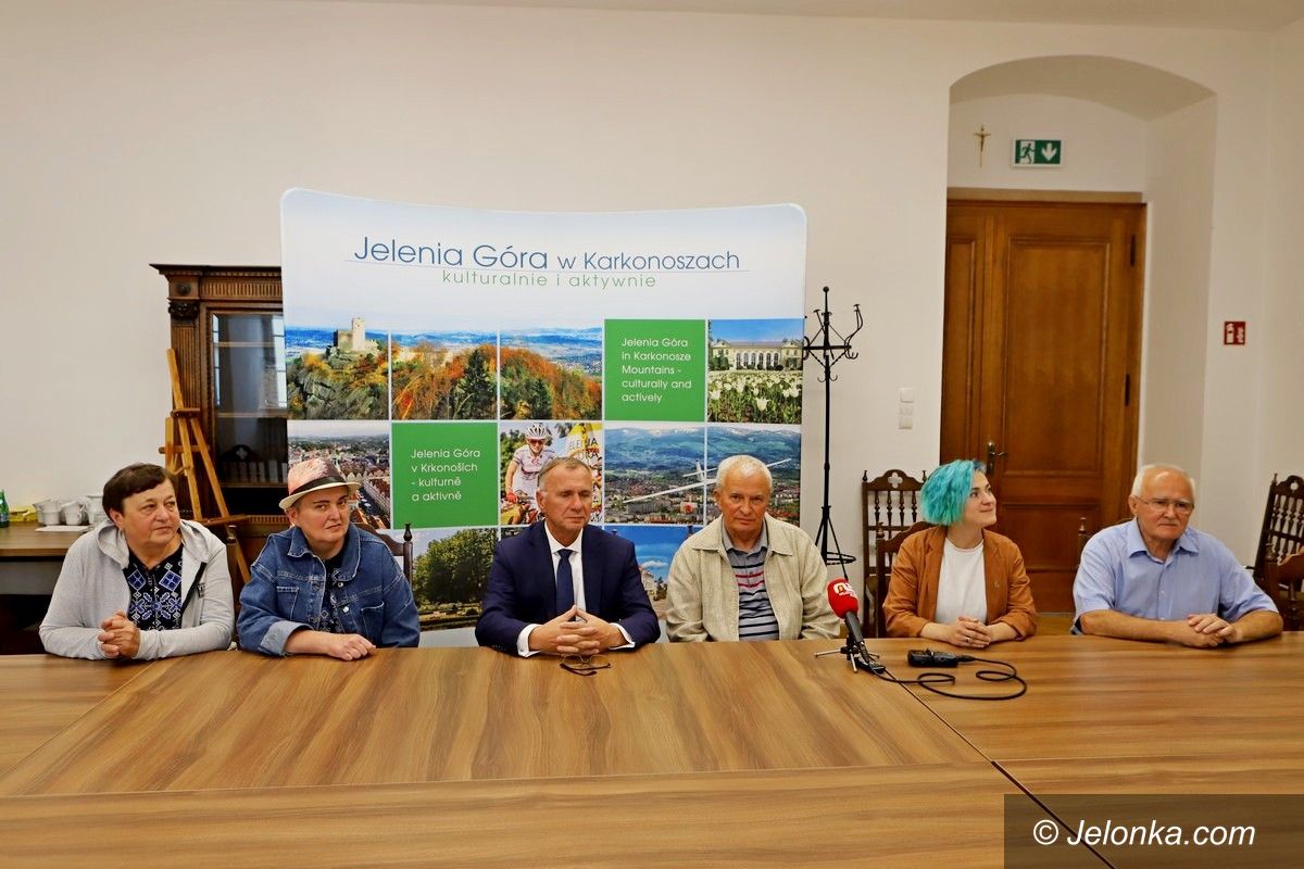 Jelenia Góra: Rosjanie zniszczyli Siewerodonieck – nasze miasto partnerskie